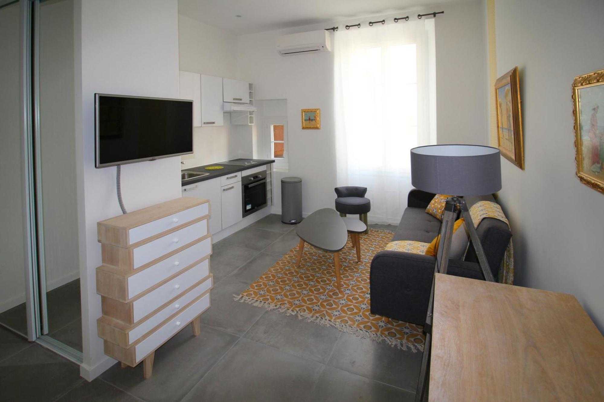 Gioffredo Apartment