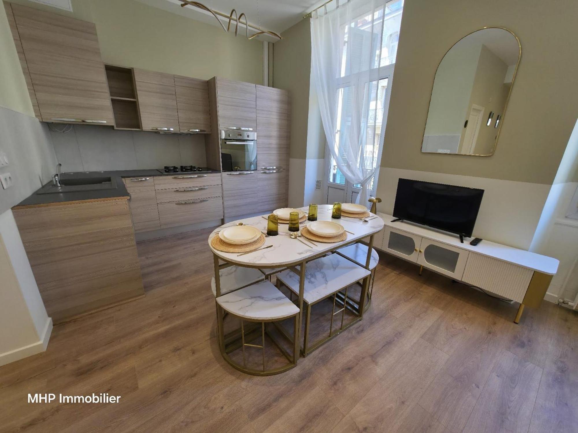 Gioffredo Apartment *